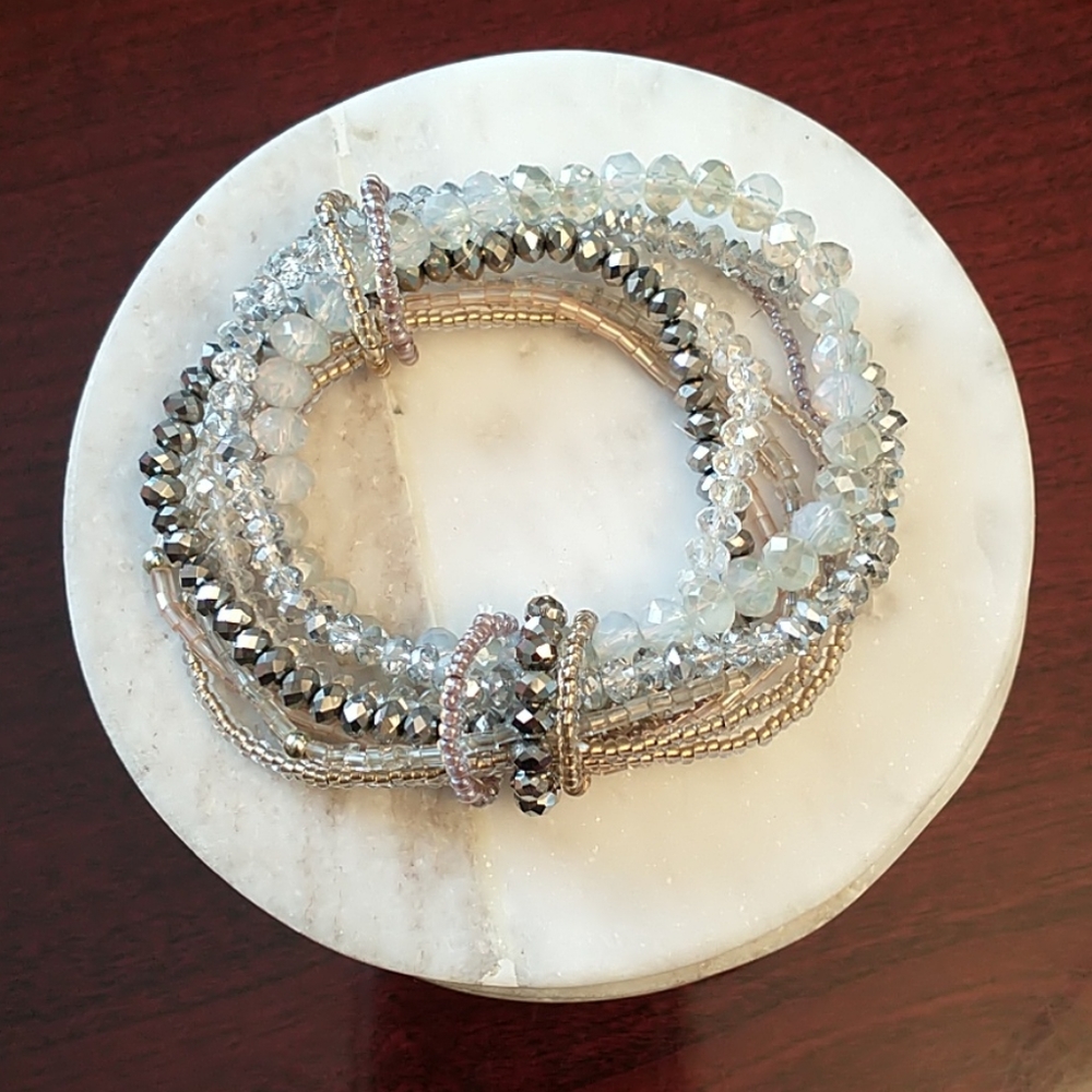 Stretch multi strand bracelet